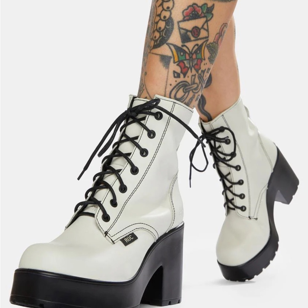 MASCOT WHITE LEATHER COMBAT BOOTS Women's size 8 Australian Versatile Dolls Kill